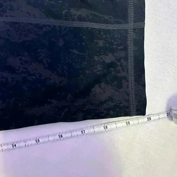 ZYIA active, women’s capri leggings with pockets, size 20 - Picture 2 of 6